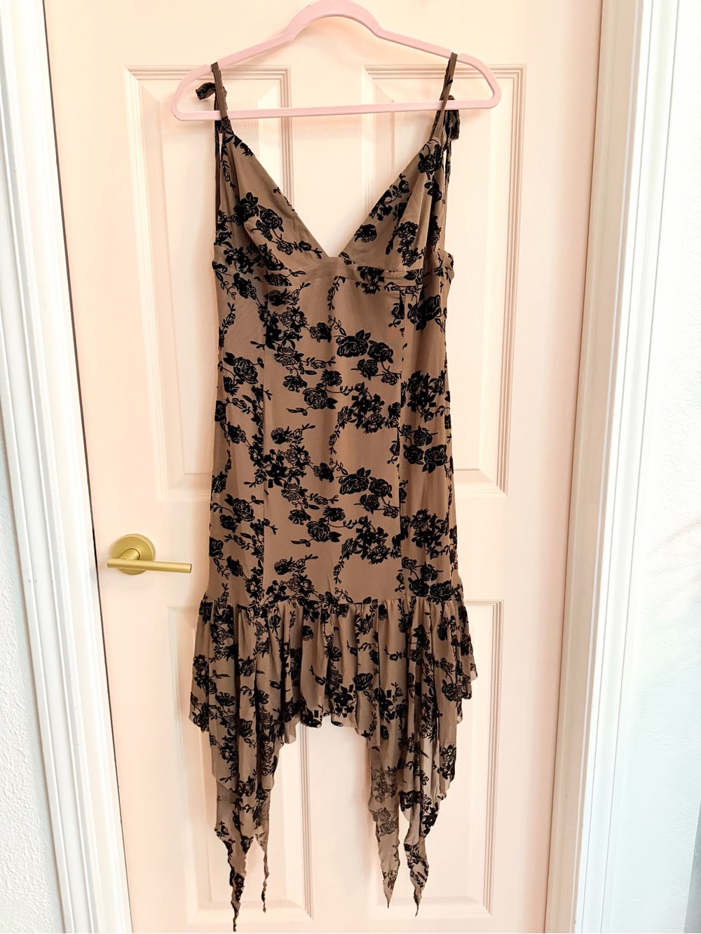 NWT brown floral Delia’s dress